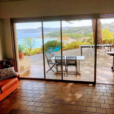 וילה Family With Sea View Classified 3 - 8 People לה לבאנדו
