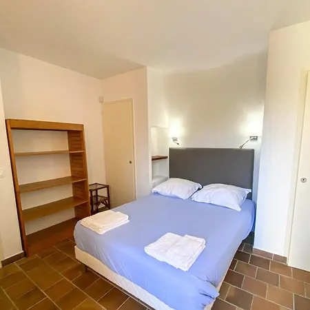 Family With Sea View Classified 3 - 8 People וילה