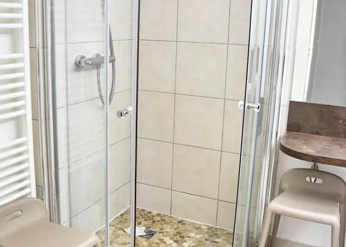 Family With Sea View Classified 3 - 8 People Villa