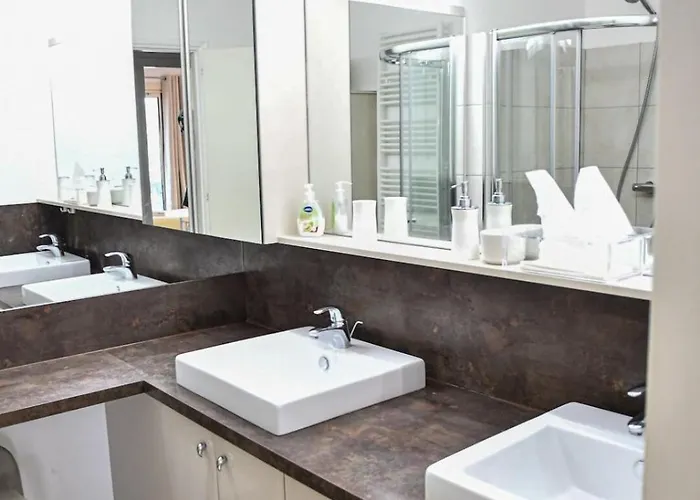 Family With Sea View Classified 3 - 8 People *