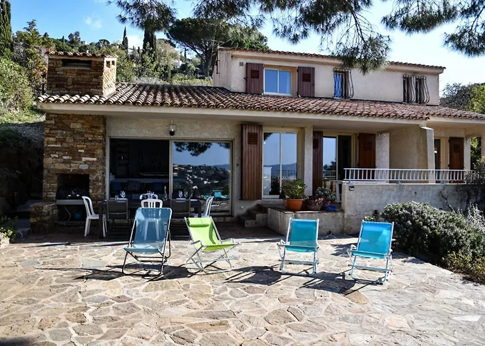 Family With Sea View Classified 3 - 8 People Villa Le Lavandou
